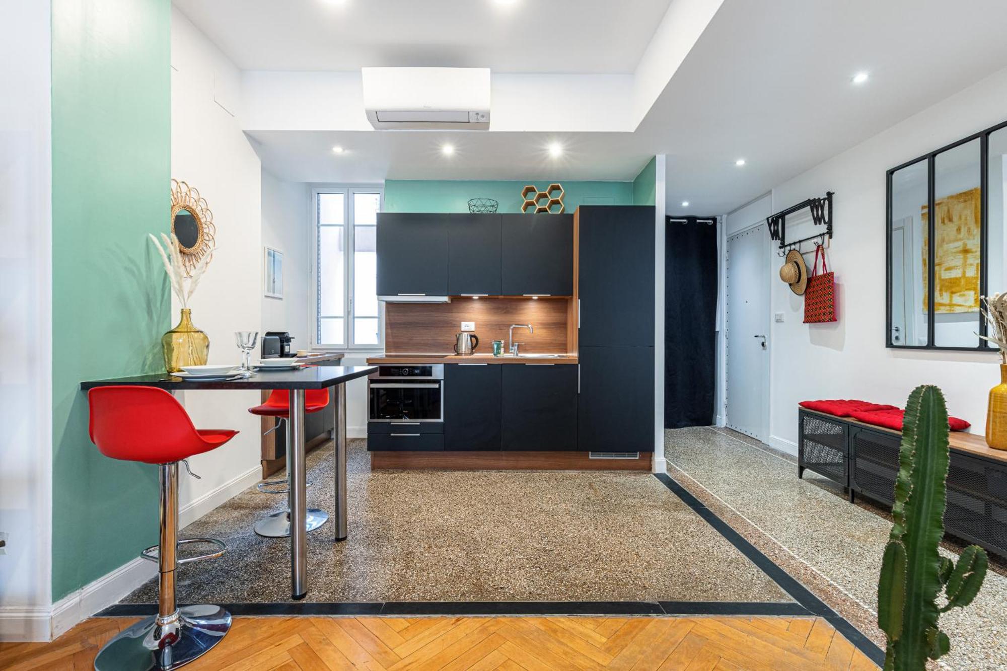 Appartement Cosy 1 Bdr Near Garibaldi Square *